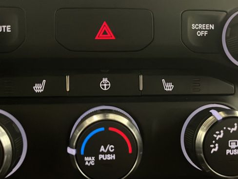 Used 2023 RAM 1500 Big Horn AWD/4WD image 26