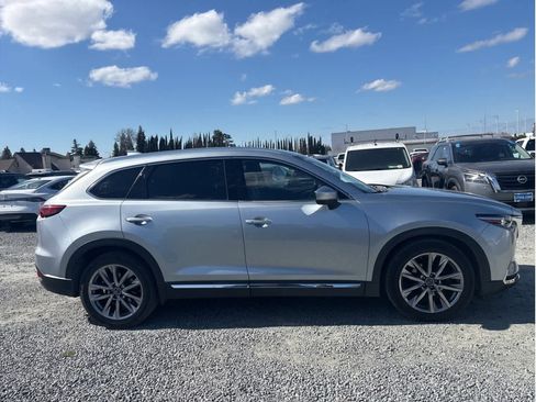 Used 2018 MAZDA CX-9 Signature image 9