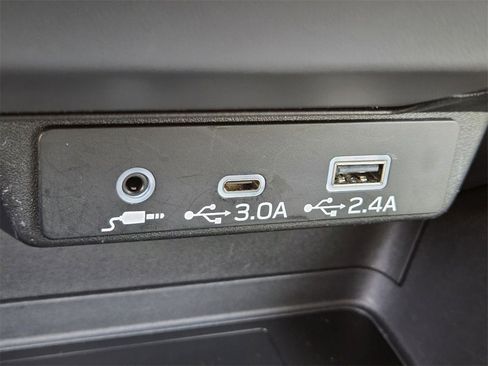 Used 2024 Subaru Crosstrek 2.5i Limited image 15