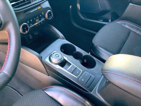 Used 2024 Ford Escape ST-Line image 32