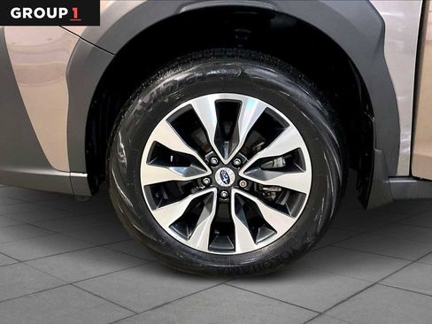 Used 2023 Subaru Outback Limited image 11