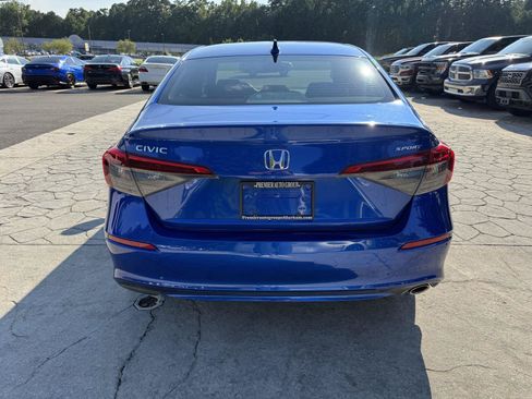 Used 2023 Honda Civic Sport image 10