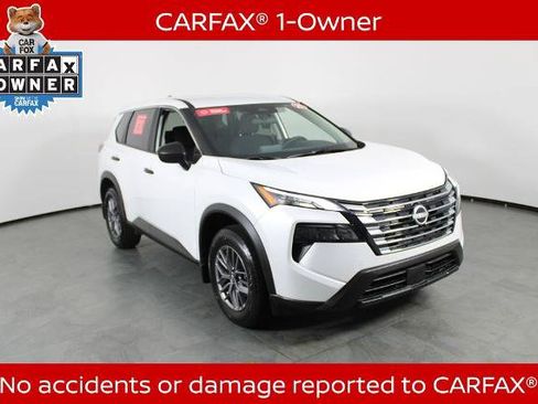 Certified 2025 Nissan Rogue S FWD image 5