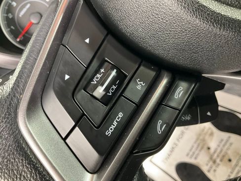 Used 2022 Subaru Ascent Premium w/ Convenience Package image 18