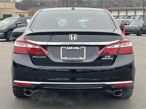 Used 2016 Honda Accord Touring image 35