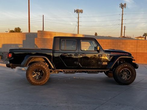 Certified 2021 Jeep Gladiator Mojave image 3