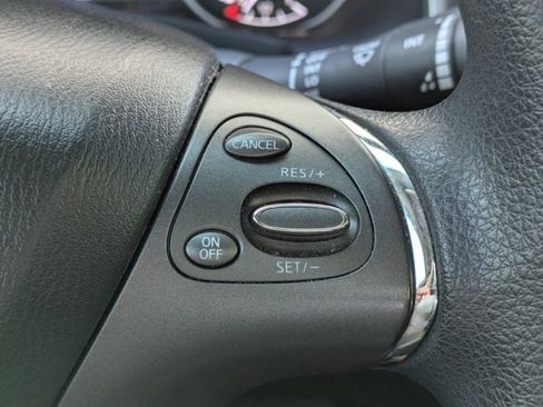 Used 2019 Nissan Murano S FWD image 17