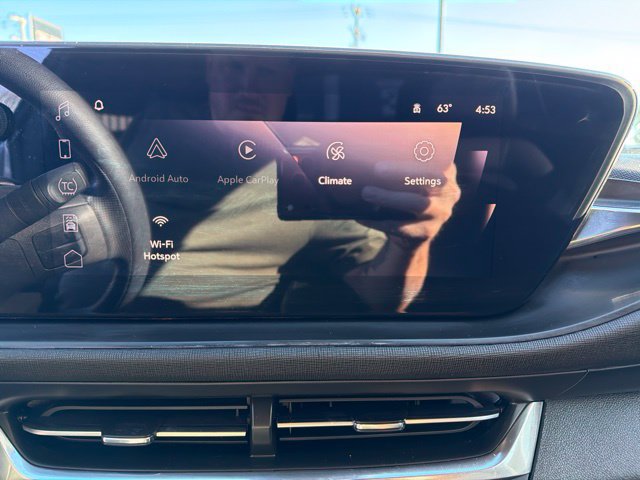 Used 2024 Buick Envista Preferred w/ Convenience II Package FWD image 19