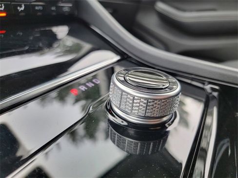 Certified 2023 Jeep Grand Cherokee Laredo X image 30