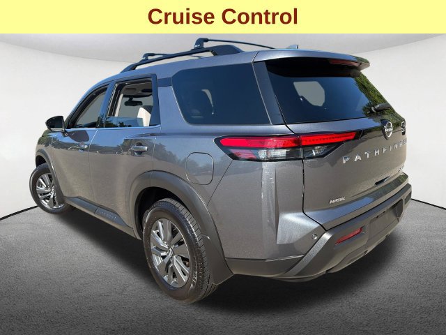 Used 2024 Nissan Pathfinder SV AWD/4WD image 10