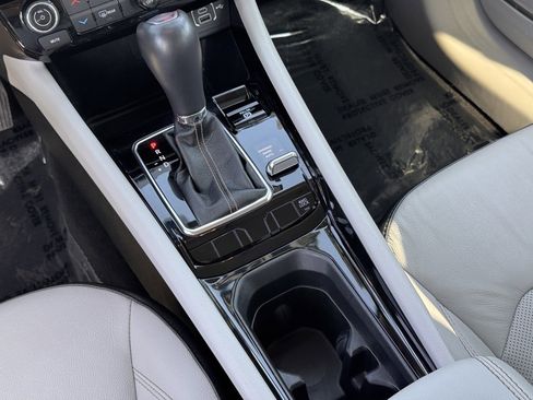 Used 2022 Jeep Compass Limited w/ Mopar Graphics Package image 25