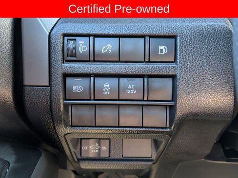 Certified 2025 Toyota Tacoma TRD Off-Road AWD/4WD image 23