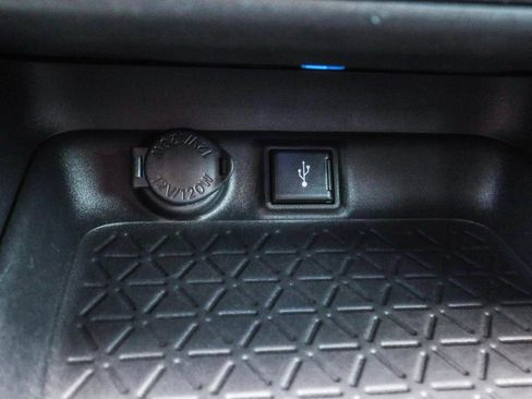 Used 2021 Toyota RAV4 XSE AWD/4WD image 14
