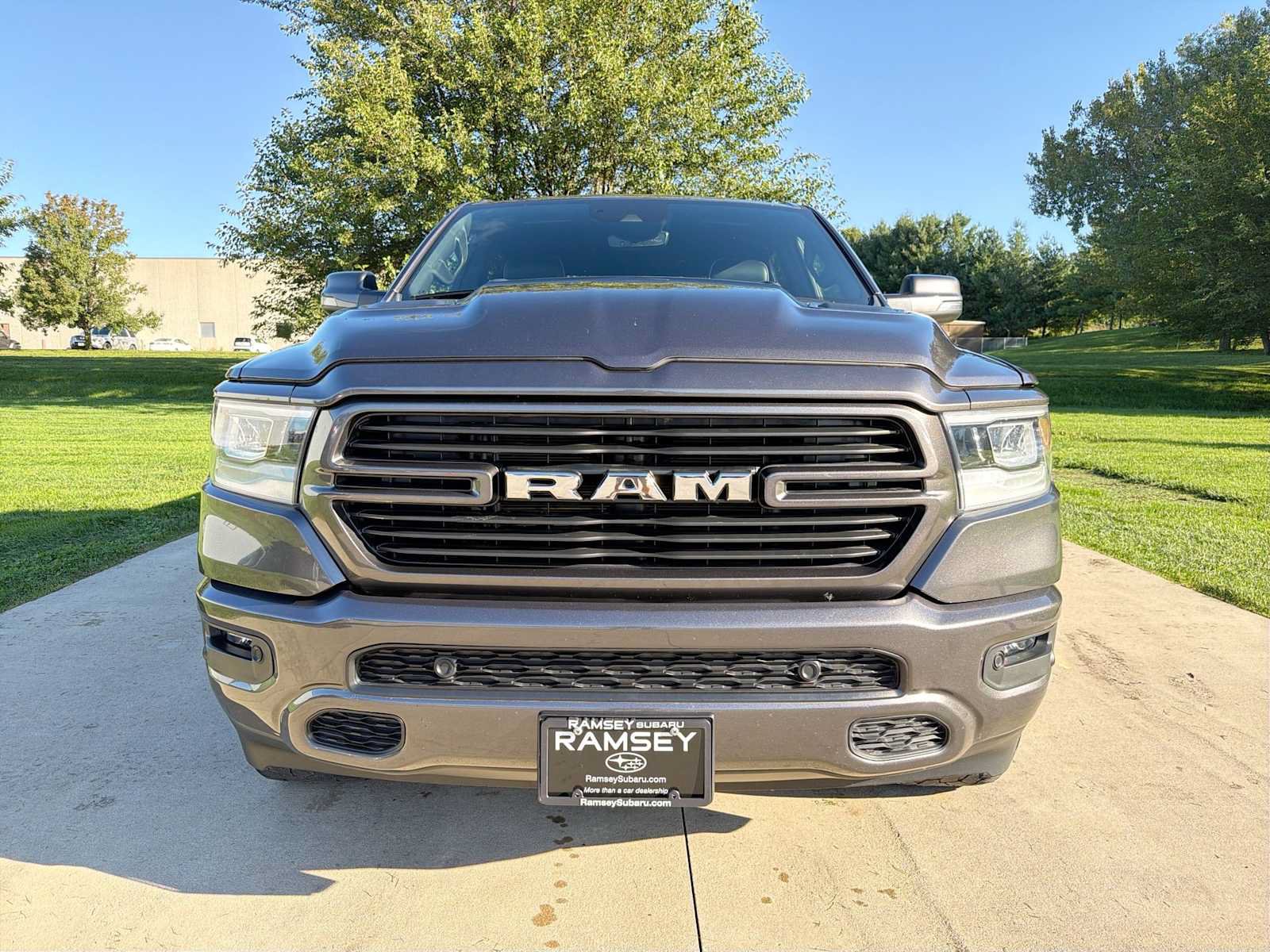 Used 2024 RAM 1500 Laramie AWD/4WD image 9