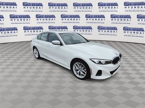 Used 2025 BMW 330i xDrive Sedan w/ Convenience Package image 2
