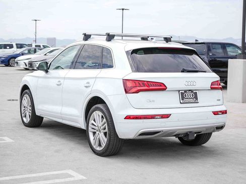 Used 2020 Audi Q5 2.0T Premium Plus w/ Premium Plus Package AWD/4WD image 9