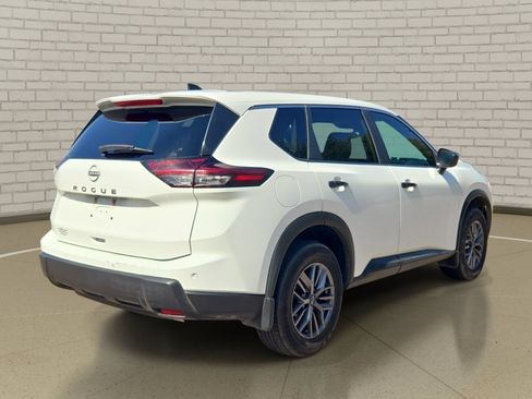 Certified 2025 Nissan Rogue S FWD image 5