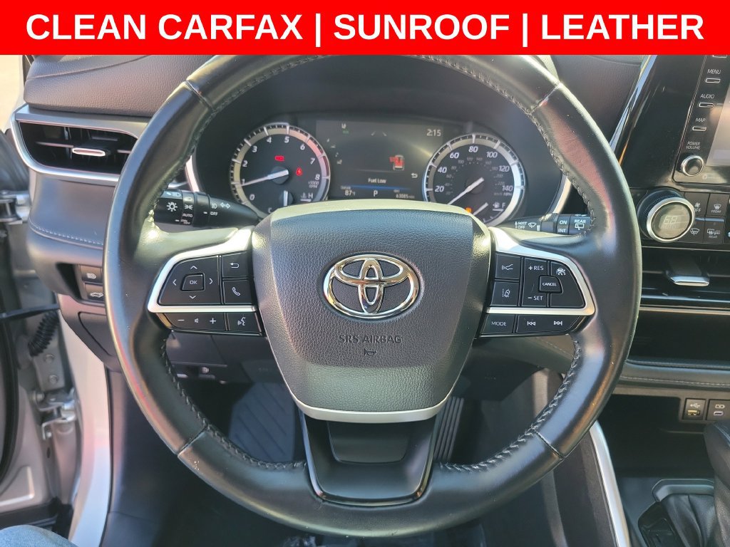 Used 2022 Toyota Highlander XLE FWD image 27