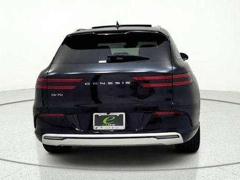 Used 2025 Genesis Electrified GV70 w/ Prestige Package AWD/4WD image 11