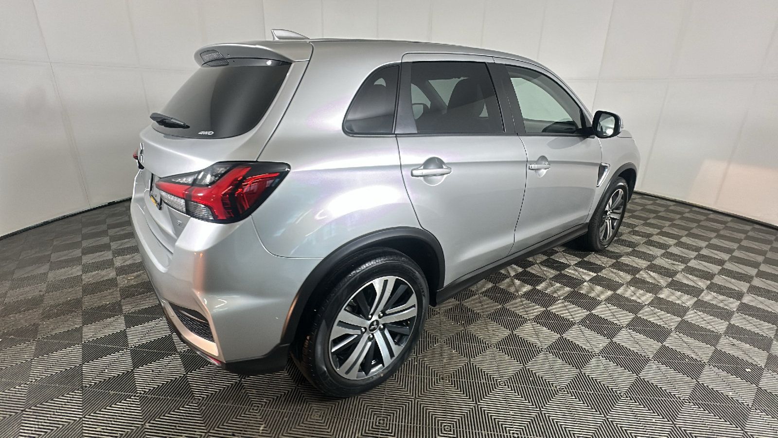 Used 2024 Mitsubishi Outlander Sport SE AWD/4WD image 2
