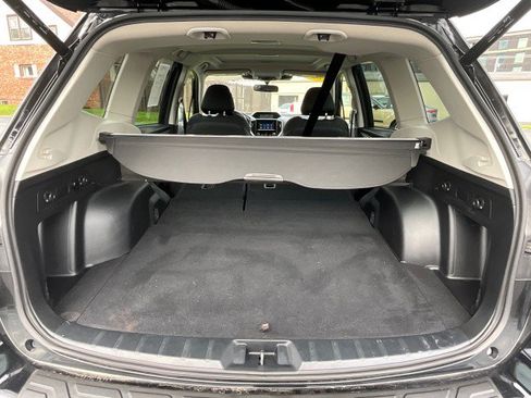 Used 2022 Subaru Forester Premium AWD/4WD image 35