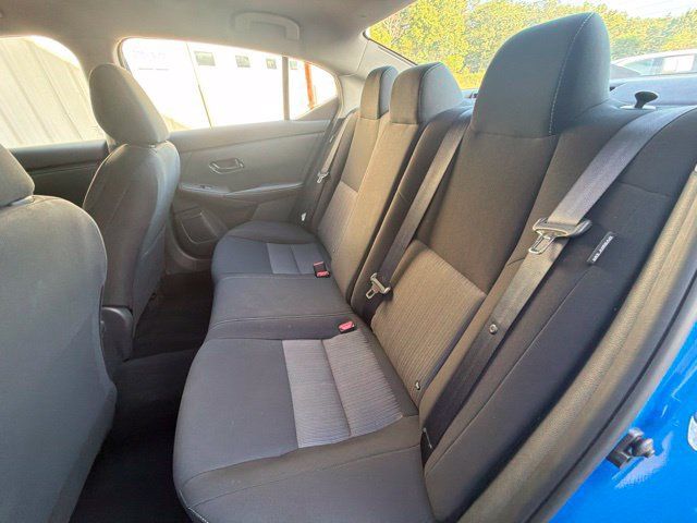 Used 2025 Nissan Sentra SV FWD image 15