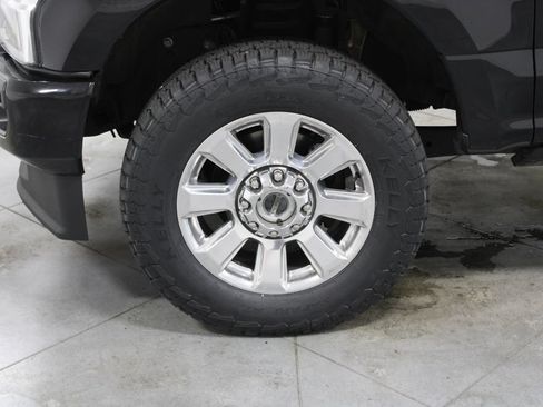 Used 2022 Ford F250 Platinum AWD/4WD image 22