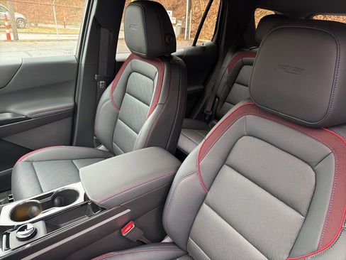 New 2026 Chevrolet Equinox RS w/ Safety and Technology Package image 9