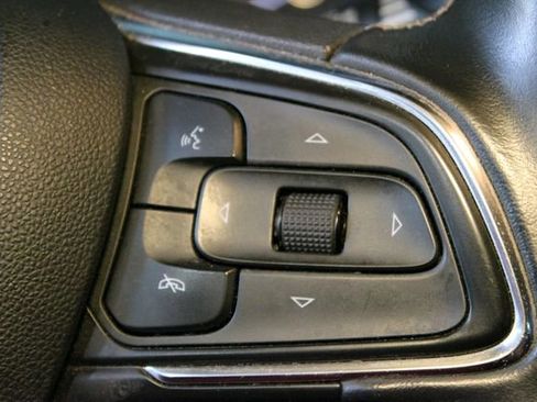 Used 2023 Buick Encore GX Preferred w/ Cold Weather Comfort Package FWD image 20