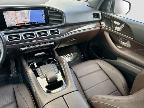 Used 2022 Mercedes-Benz GLE 450 4MATIC image 24