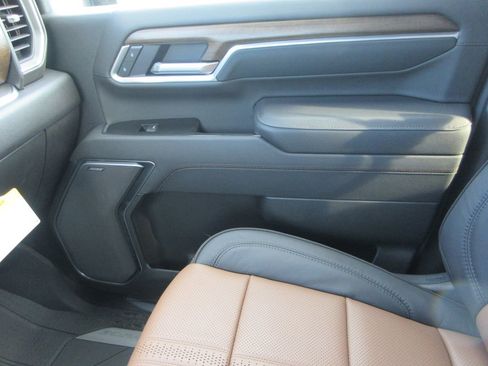 New 2026 Chevrolet Silverado 3500 High Country w/ High Country Premium Package image 40