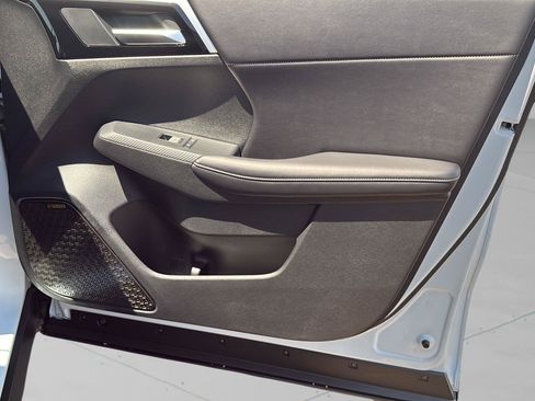 New 2026 Mitsubishi Outlander SE FWD image 32