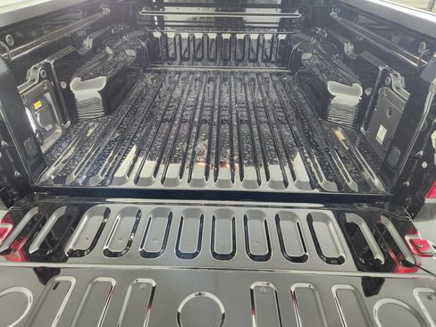 New 2025 Ford Maverick XLT w/ XLT Luxury Package image 12