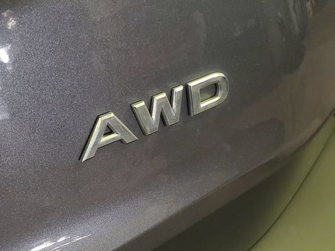 Used 2023 Nissan Rogue S AWD/4WD image 28