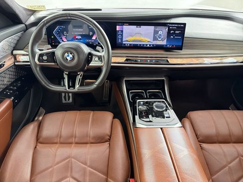 Certified 2023 BMW 760i xDrive AWD/4WD image 27