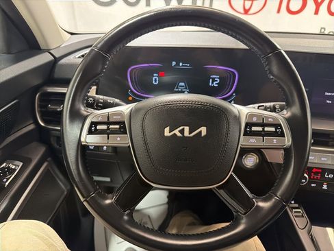 Used 2025 Kia Telluride S AWD/4WD image 30