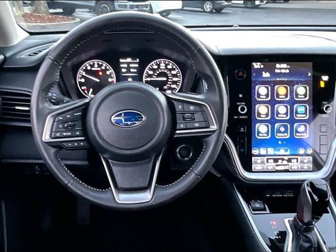Used 2024 Subaru Outback Premium image 8