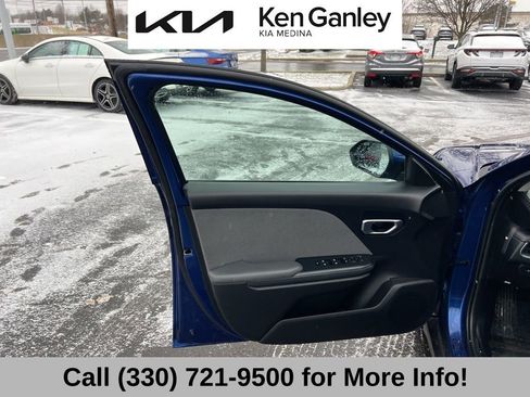 Used 2025 Kia K4 EX image 26