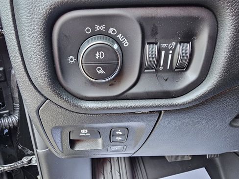 New 2025 RAM 1500 Big Horn image 24