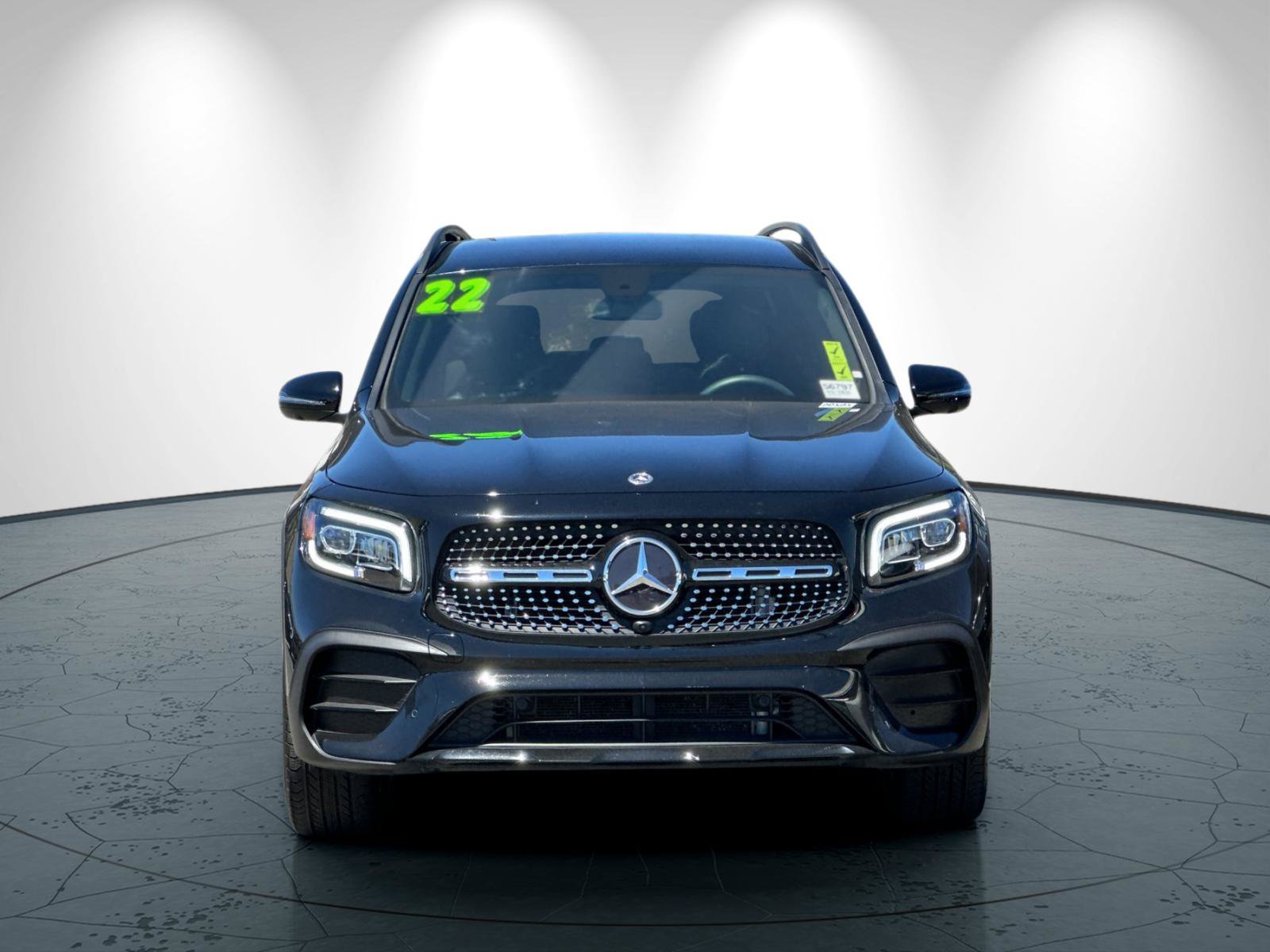 Used 2022 Mercedes-Benz GLB 250 4MATIC image 9