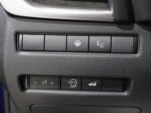 Used 2023 Nissan Rogue Platinum w/ Platinum Premium Package AWD/4WD image 39