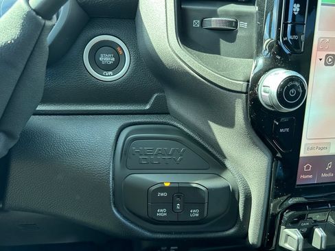 New 2026 RAM 2500 Tradesman AWD/4WD image 27