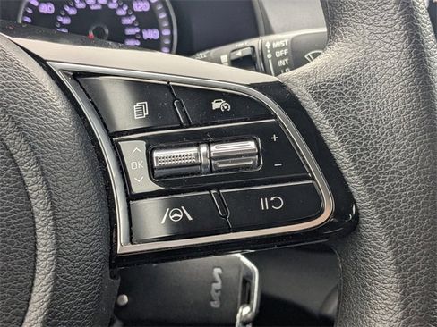 Used 2023 Kia Forte LXS image 22