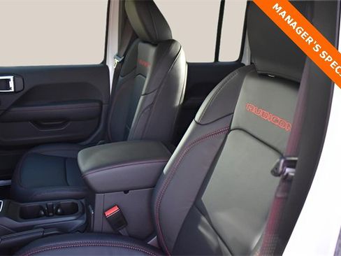 New 2025 Jeep Gladiator Rubicon image 11