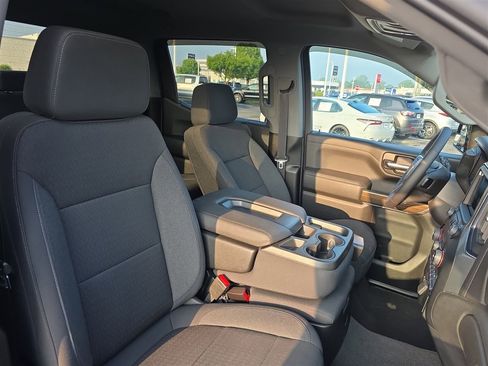 Used 2022 Chevrolet Silverado 1500 LT AWD/4WD image 22