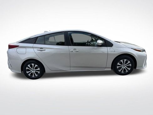 Used 2021 Toyota Prius Prime LE FWD image 15