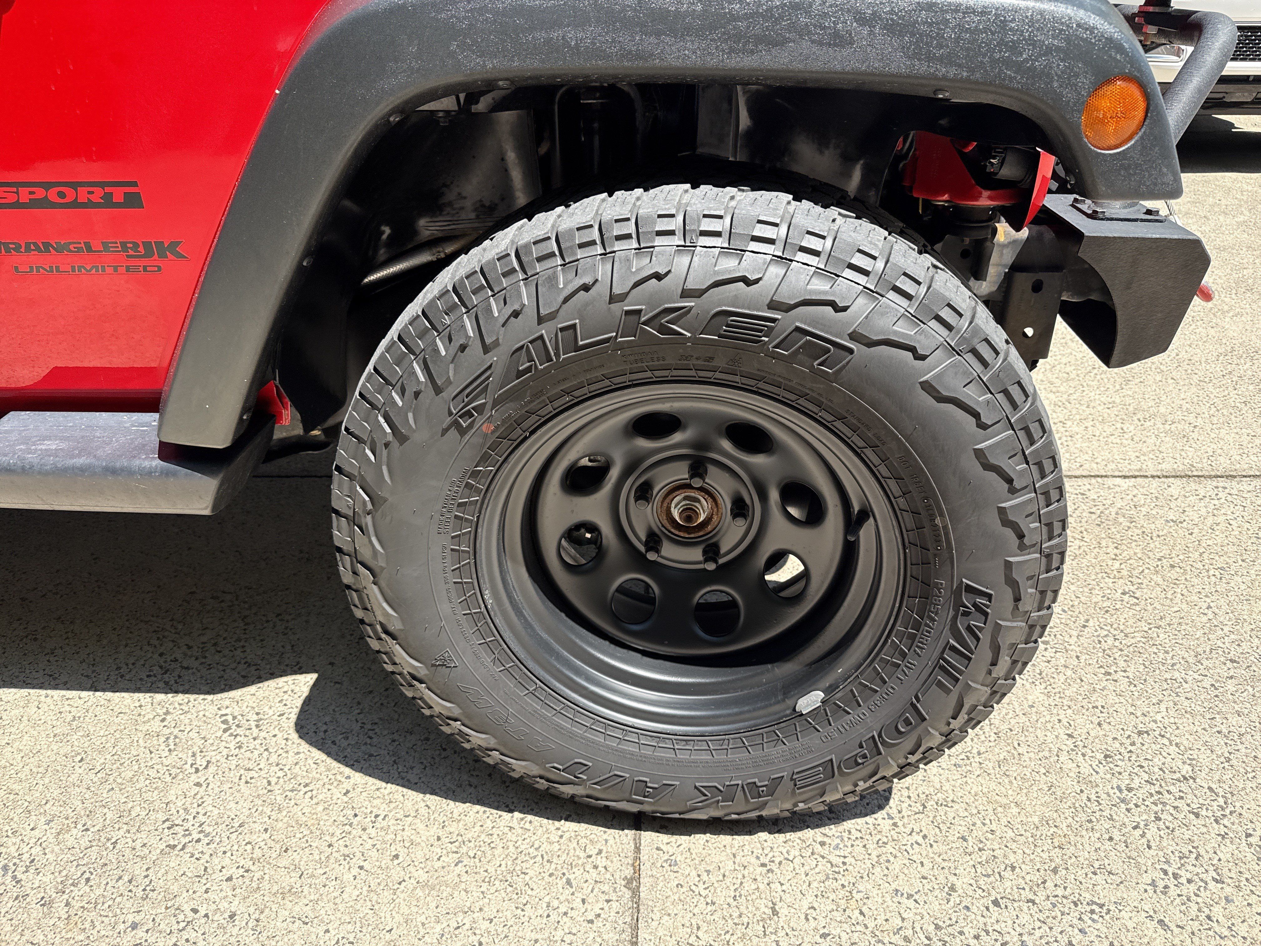 Used 2018 Jeep Wrangler Unlimited Sport S AWD/4WD image 13
