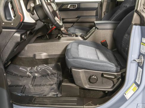 Used 2023 Ford Bronco Heritage Edition image 25