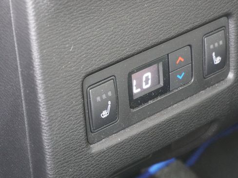 Used 2024 Mitsubishi Outlander SEL image 18