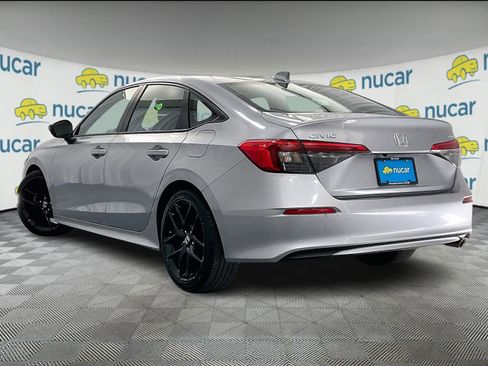 Used 2023 Honda Civic Sport image 4